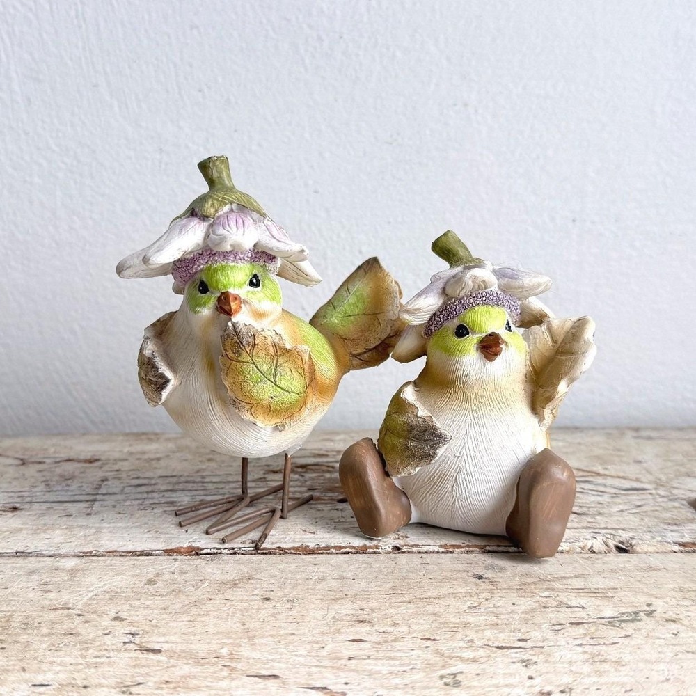 Vintage Style Resin Bird Figurines Set of 2 Flower Hats Leaf Wings Chicks CSGB